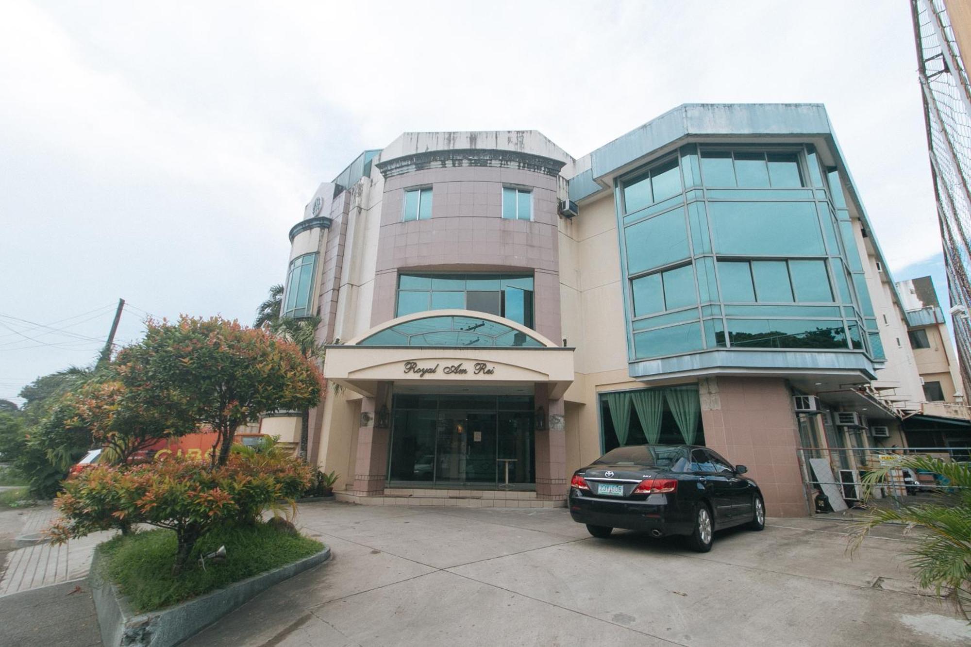 Royal Am Rei Hotel By Reddoorz Bacolod Exterior photo