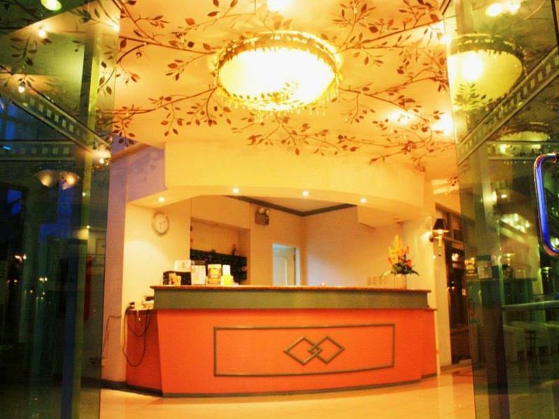 Royal Am Rei Hotel By Reddoorz Bacolod Exterior photo