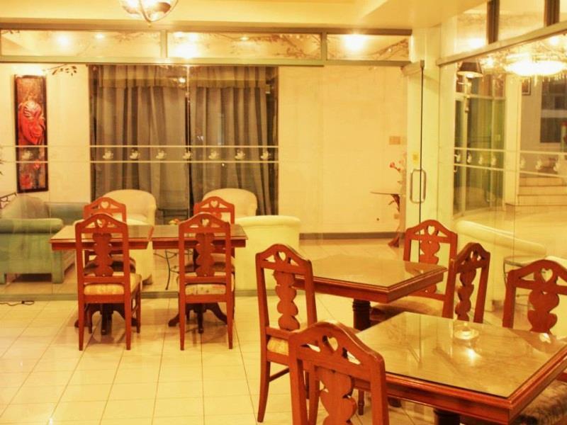 Royal Am Rei Hotel By Reddoorz Bacolod Exterior photo